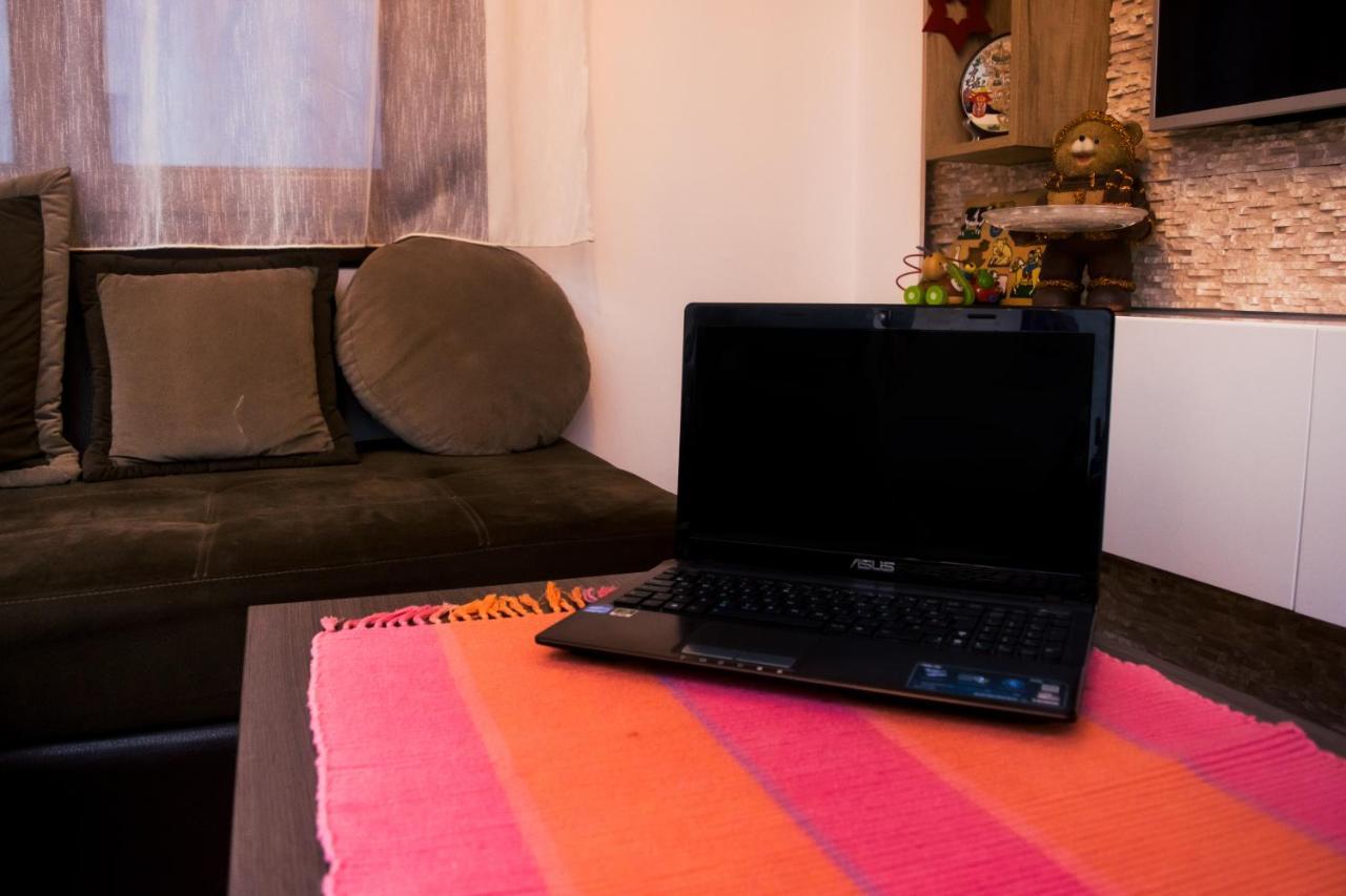 Apartment Aleksija Ni Eksteriør billede