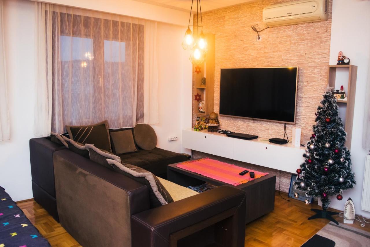 Apartment Aleksija Ni Eksteriør billede