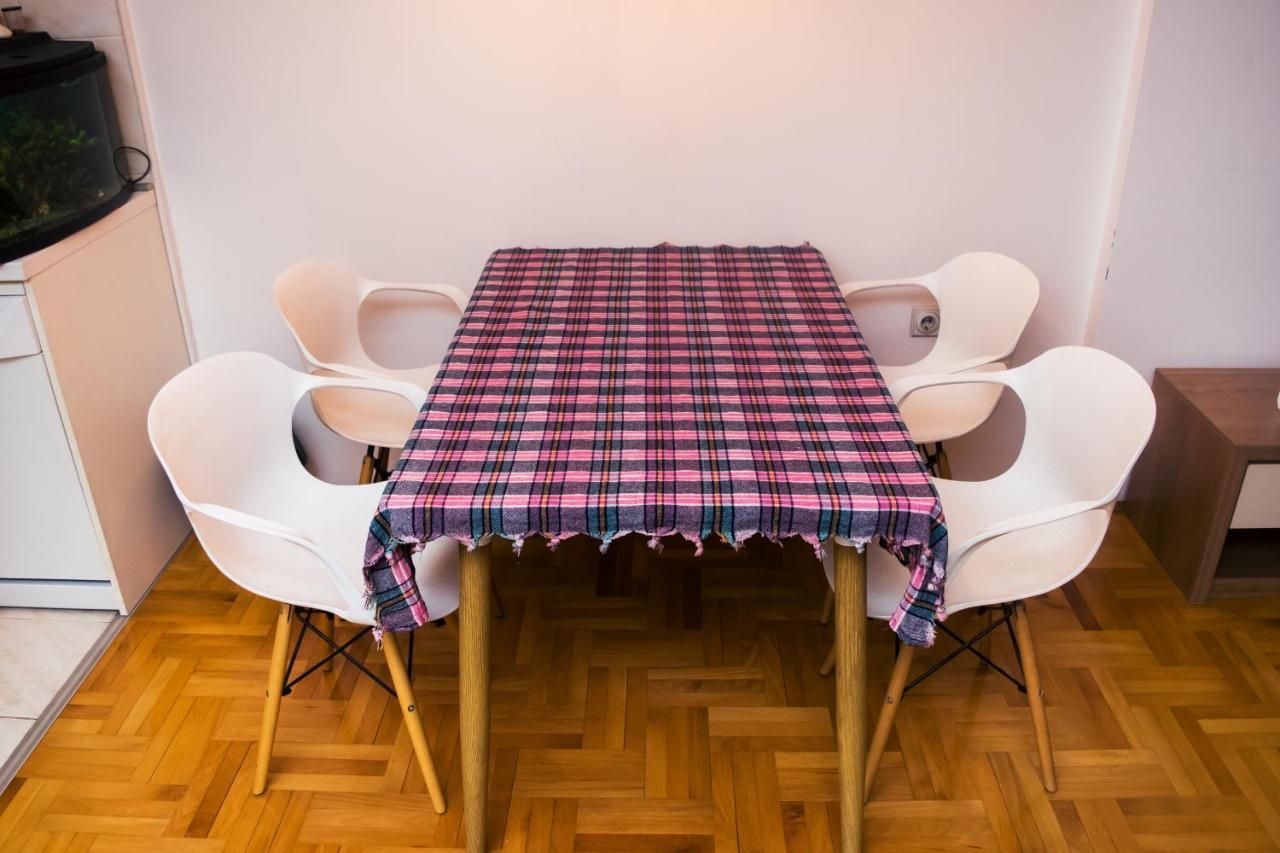 Apartment Aleksija Ni Eksteriør billede