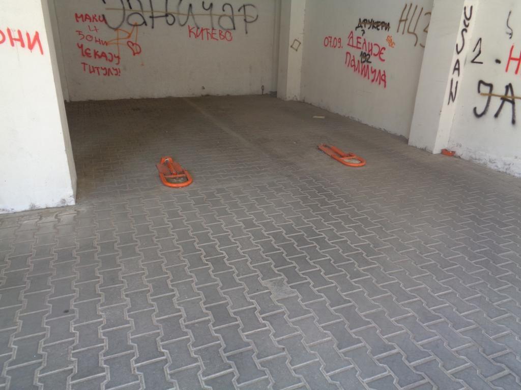 Apartment Aleksija Ni Eksteriør billede