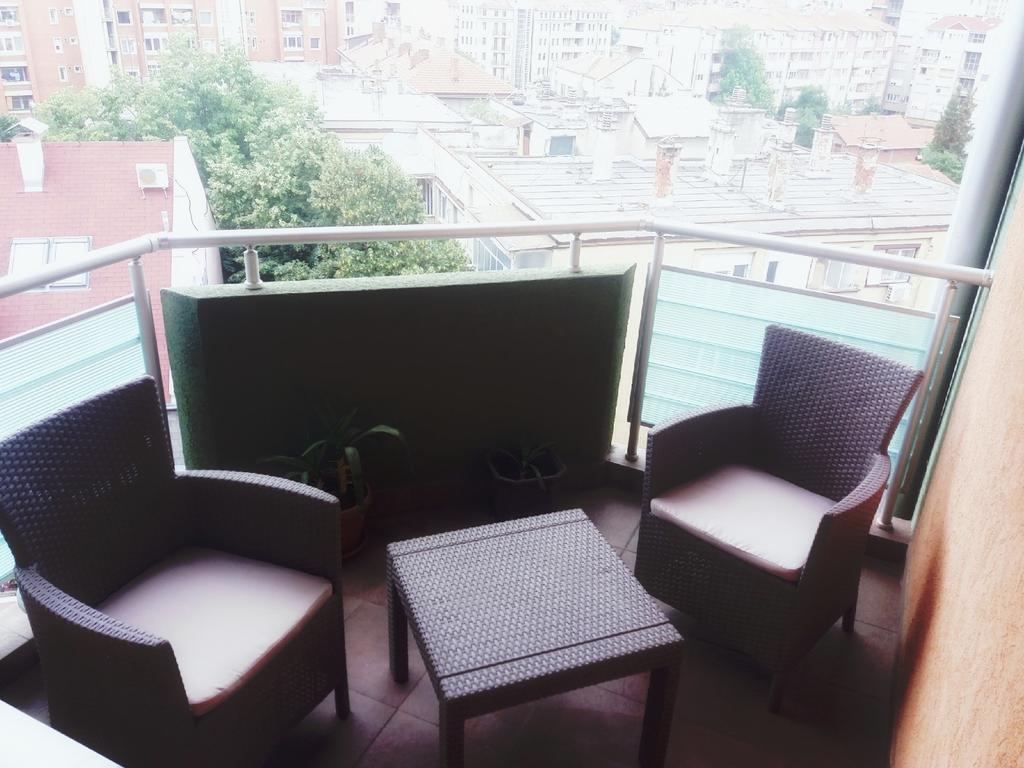 Apartment Aleksija Ni Eksteriør billede